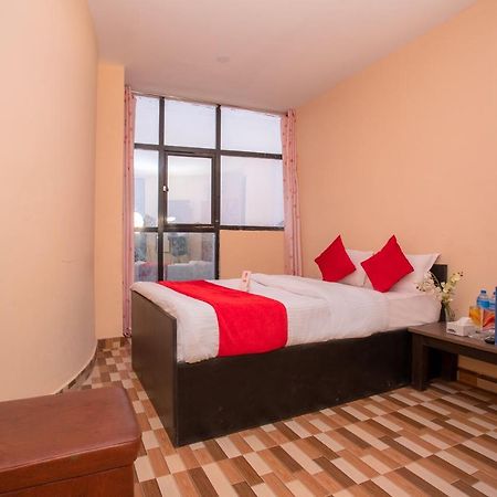 קטמנדו Oyo 142 Co International Guest House מראה חיצוני תמונה